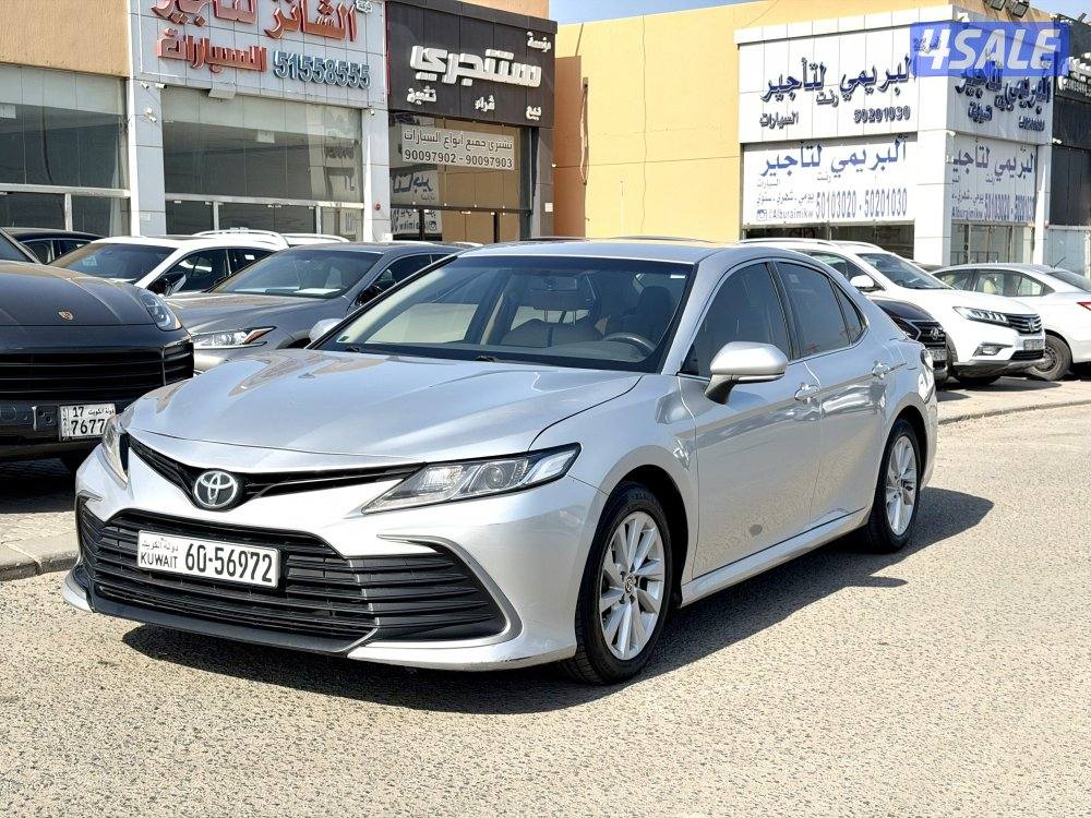 تويوتا كامري LE الساير 20223