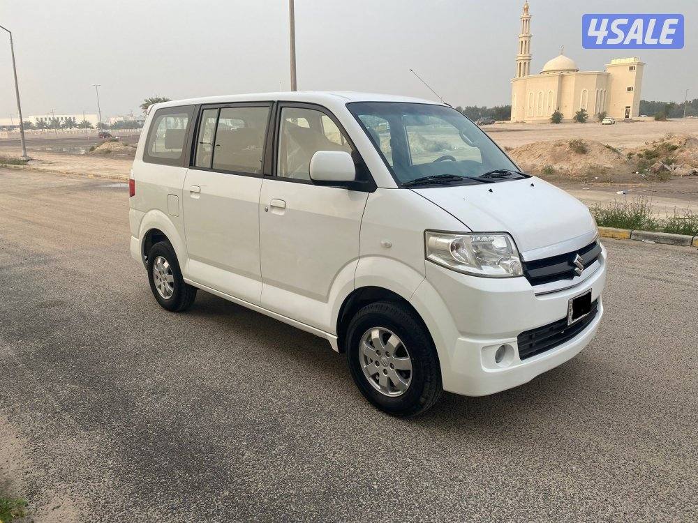 سوزوكي-Suzuki 2017APV0