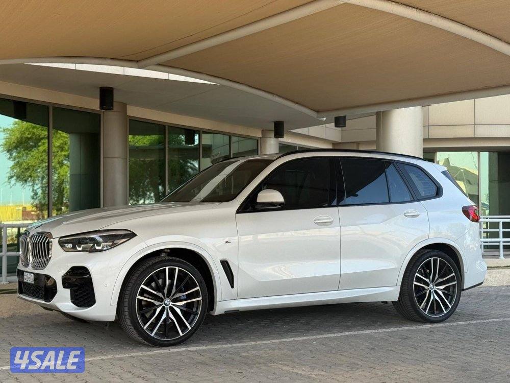للبيع - BMW X5 - موديل 2022 - عداد 70 - صبغ الوكاله - شرط الفحص1
