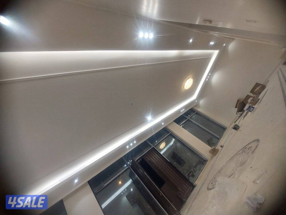 فني كهربائي باكستاني1