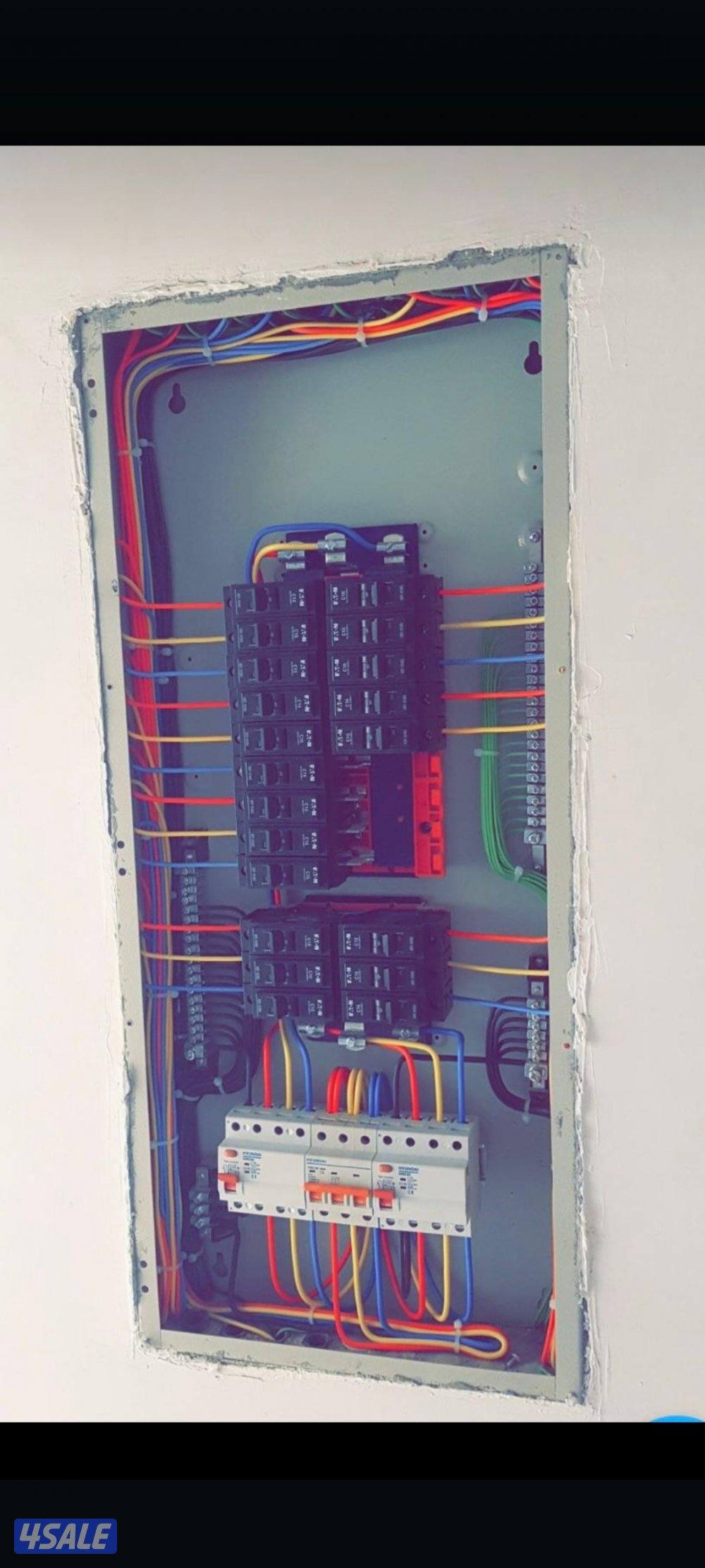 فني كهربائي باكستاني15