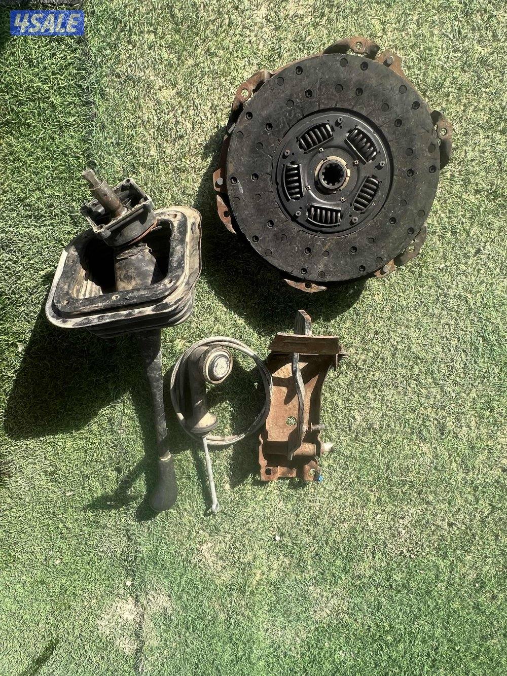 للبيع قير عادي تحويله كامله 5 غيار سنقل1