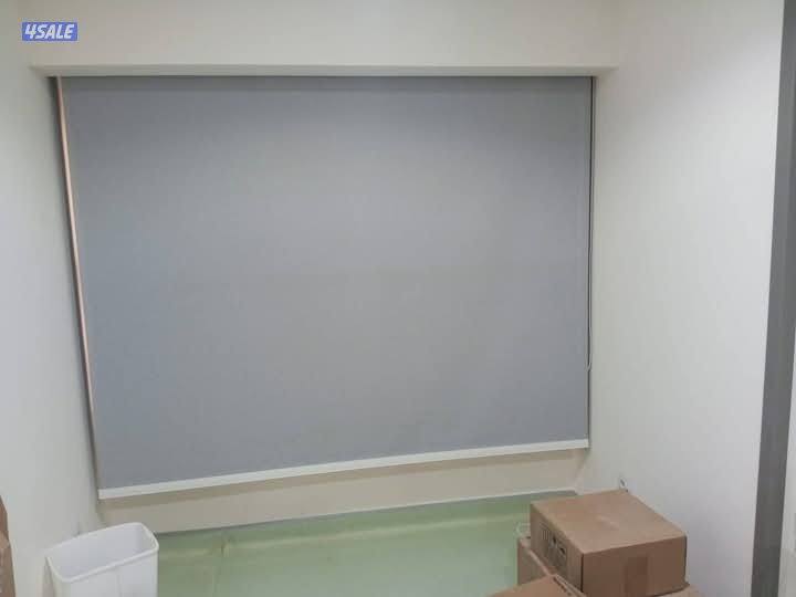 مشغل متخصص في تفصال الستائر الويفي12