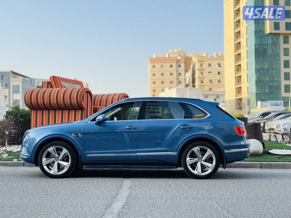 للبيع بنتلي بنتياجا v85