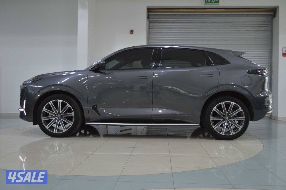 Changan UNI-K 2025 – Full Option (Low Mileage, Excellent Condition)4