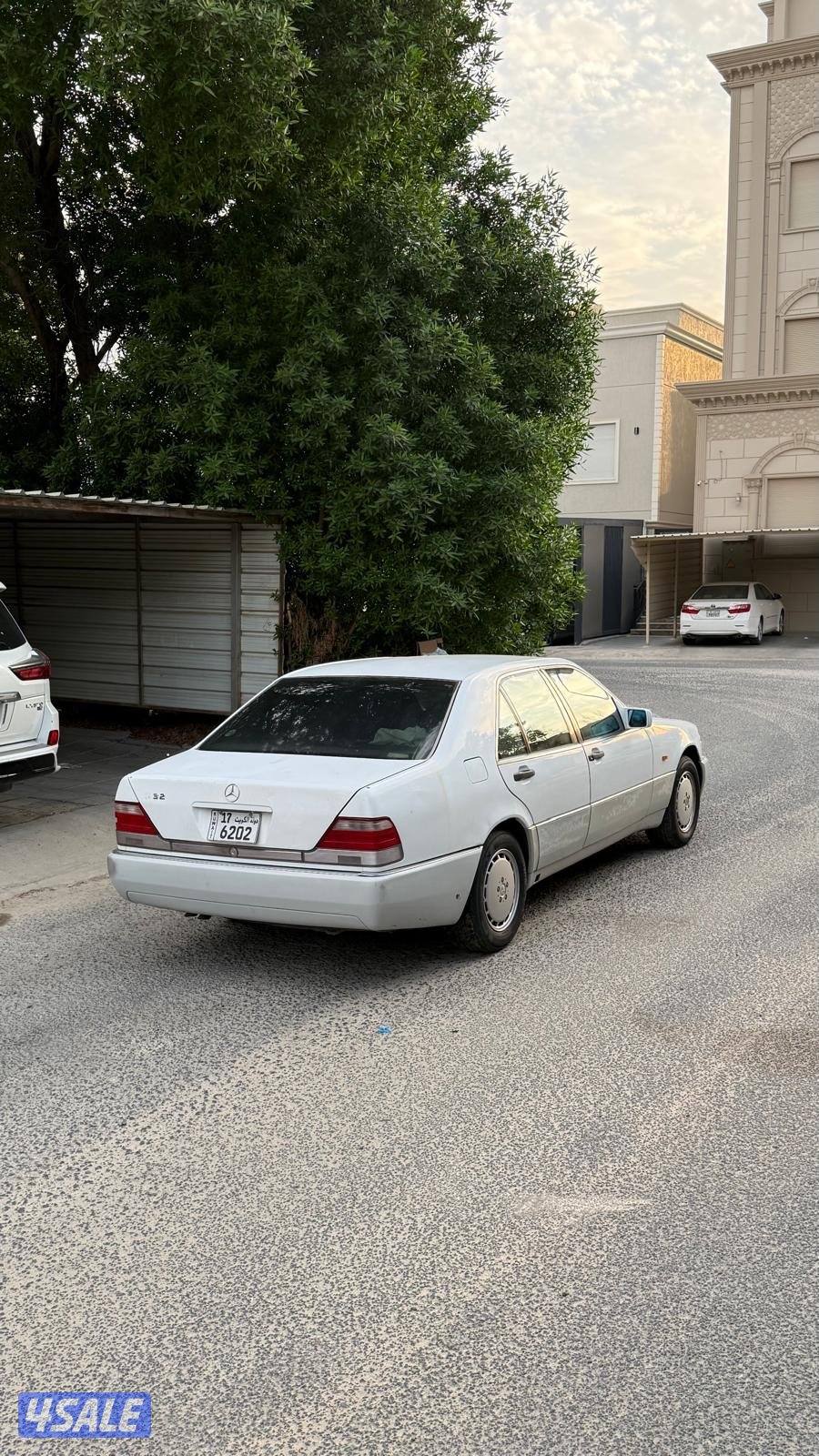 للبيع مورسيدس موديل 1992 شبح حجم s300 صبغ الوكاله داخليه مخمل0