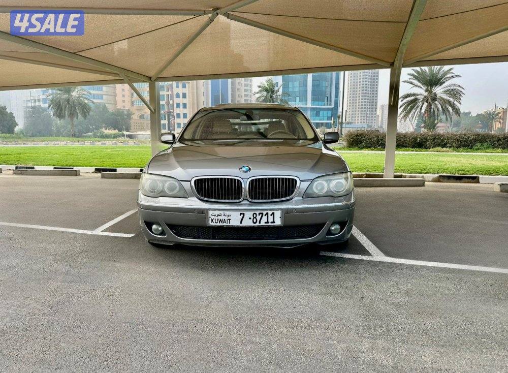 ًBMW Li730 - الموديل:2008 - العداد:1511