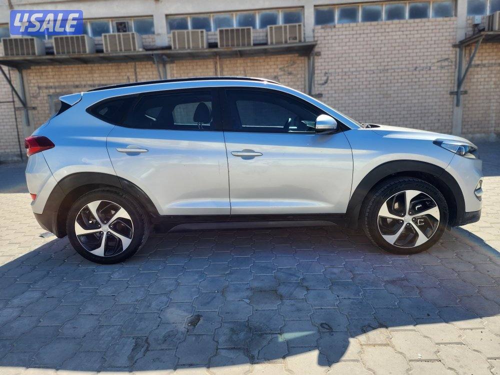 هيونداي توسان بانوراما 2018 عداد 236 ألف ماكينة 2000 سي سي شرط الفحص3