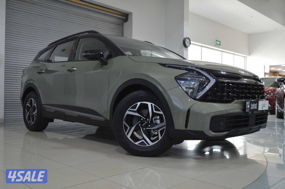 Kia Sportage 2025 – 1.5L FWD LX (Low Mileage, Excellent Condition)0