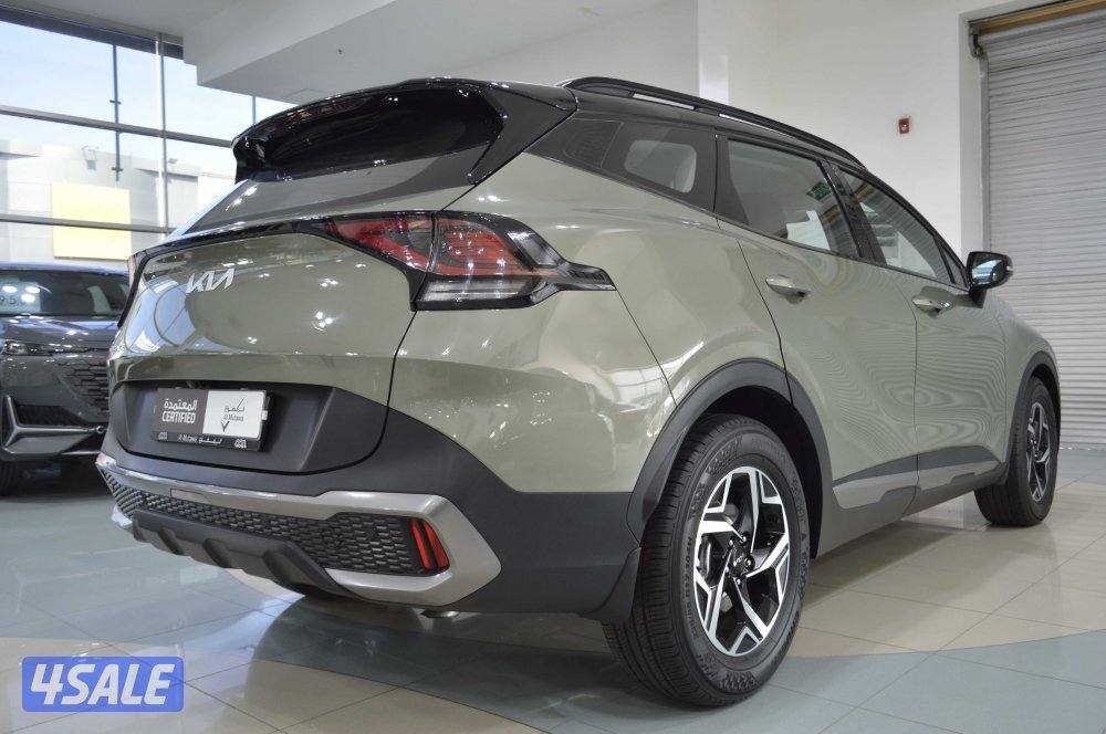 Kia Sportage 2025 – 1.5L FWD LX (Low Mileage, Excellent Condition)3