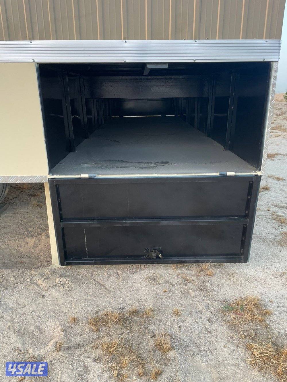 للبيع كبره عرزاله ومطبخ جديده8