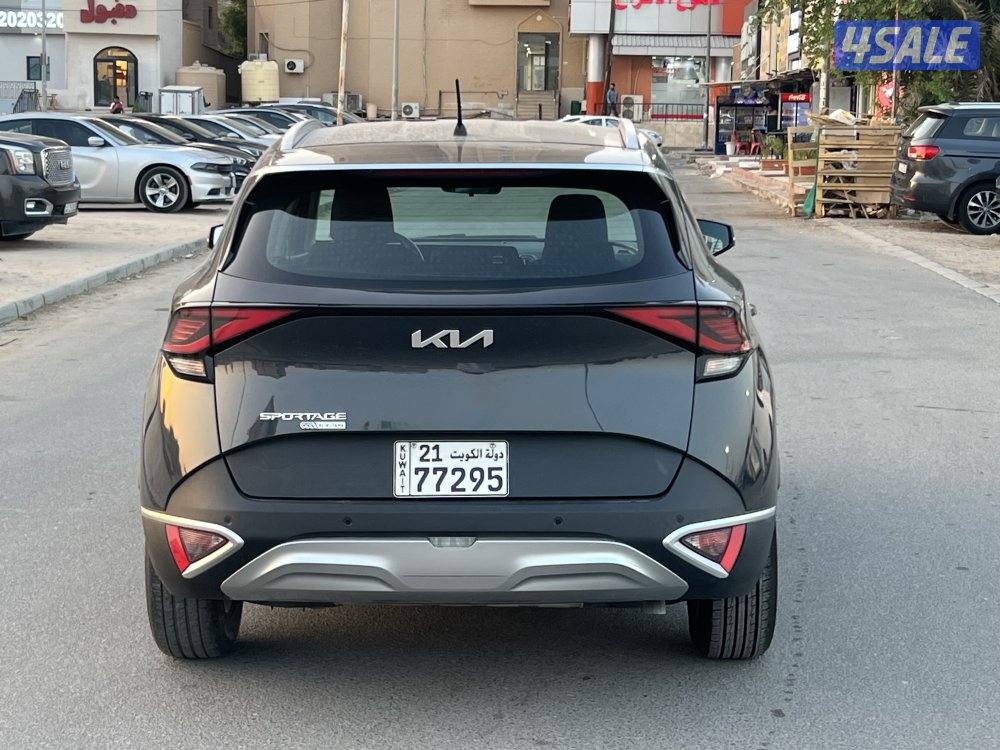 كيا سبورتاج  - ماشي فقط 76  - موديل 20235