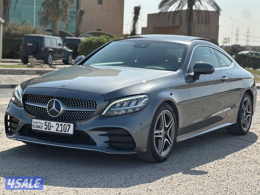 للبيع مرسيدس C200 c ماشي ٩٤ الف كيلو سيرفس وكالة0