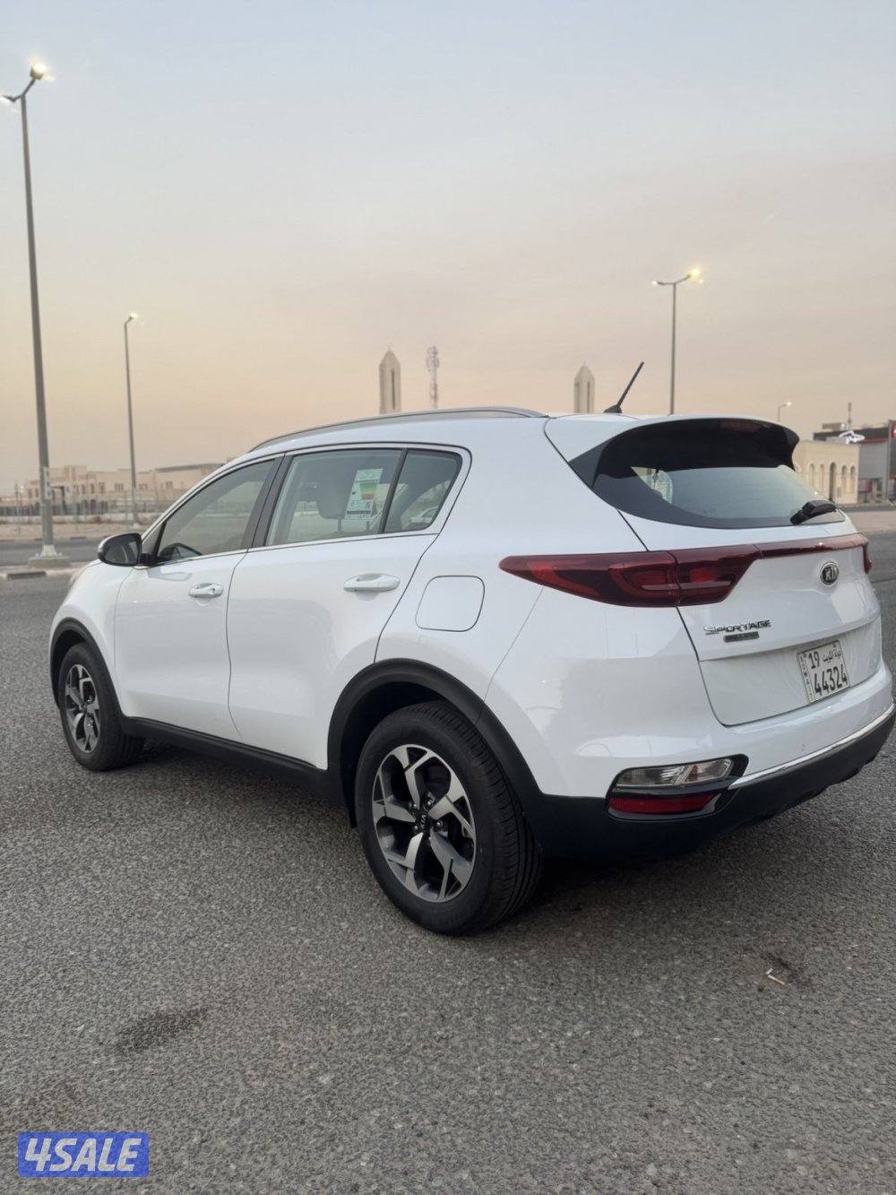 كيا سبورتاج دبل قير موديل 2021 ماشي 47 الف صبغ الوكالة بحالة نادرة1
