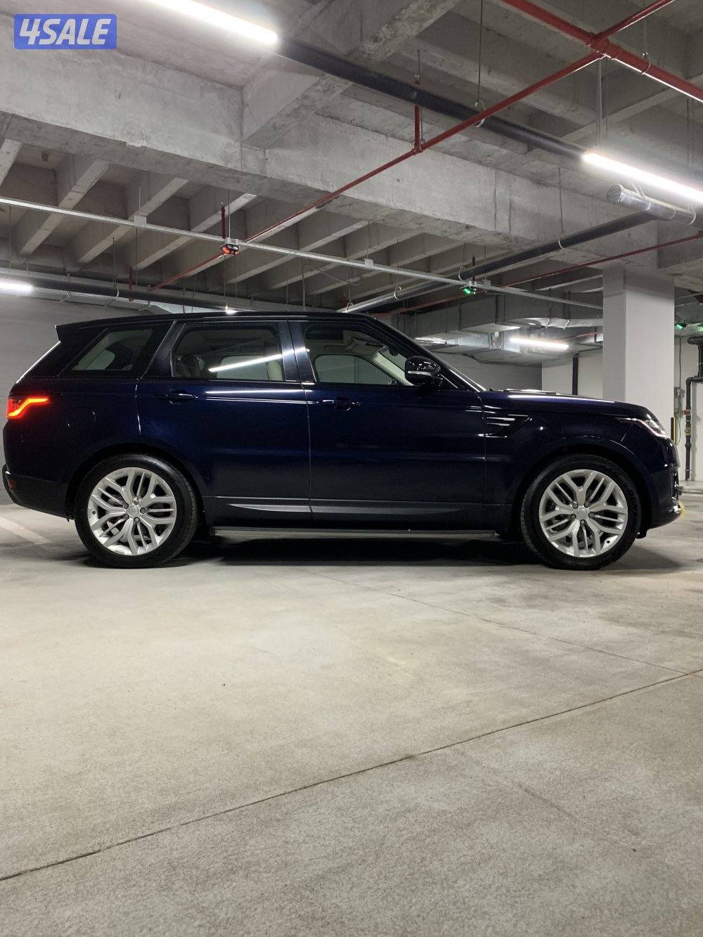 Land Rover Sport SE//2020// عداد 32 اللف// وكاله الكويت//السياره بحاله7