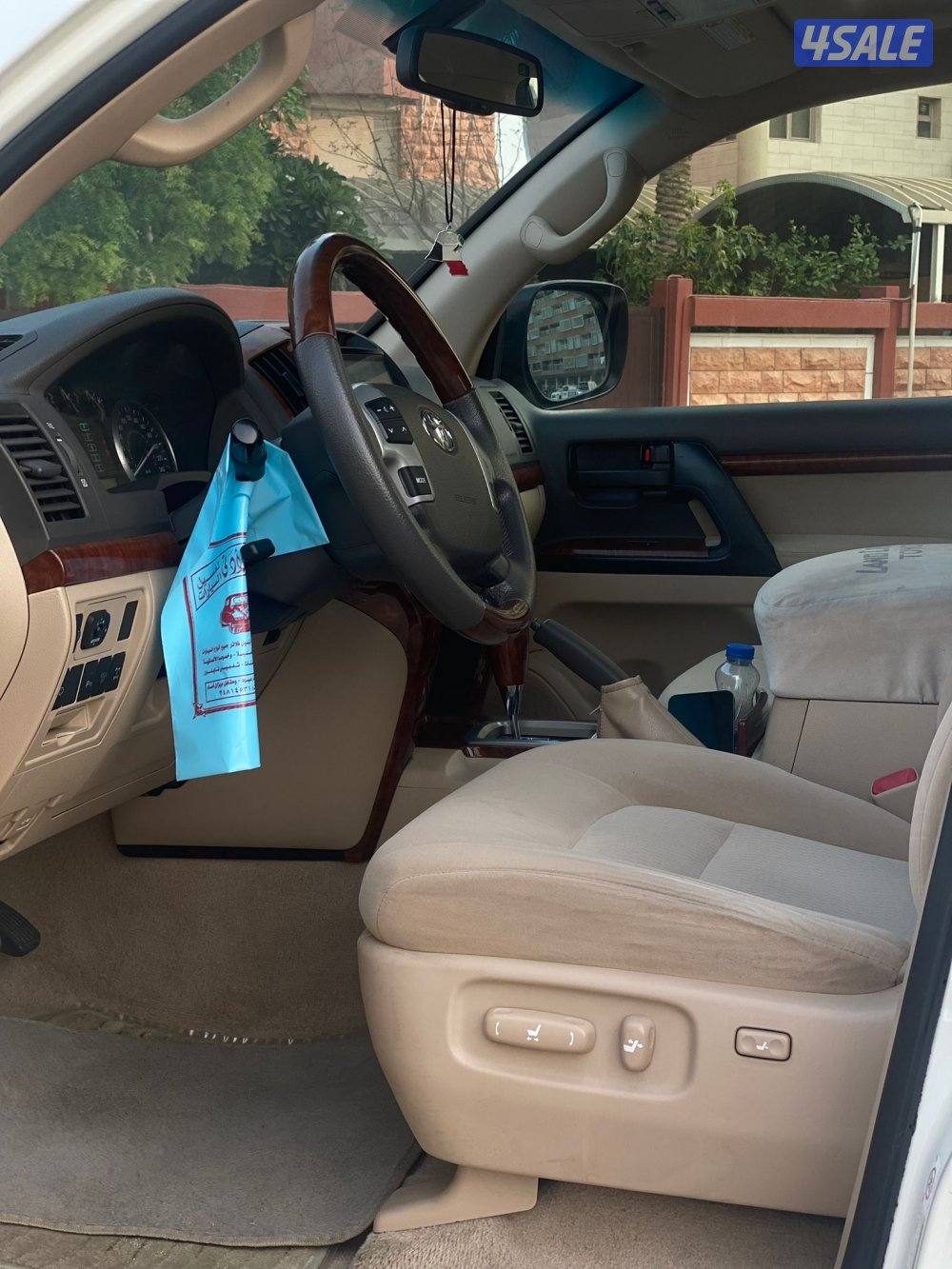 للبيع تويوتا لاند كروزر GXR موديل 20126