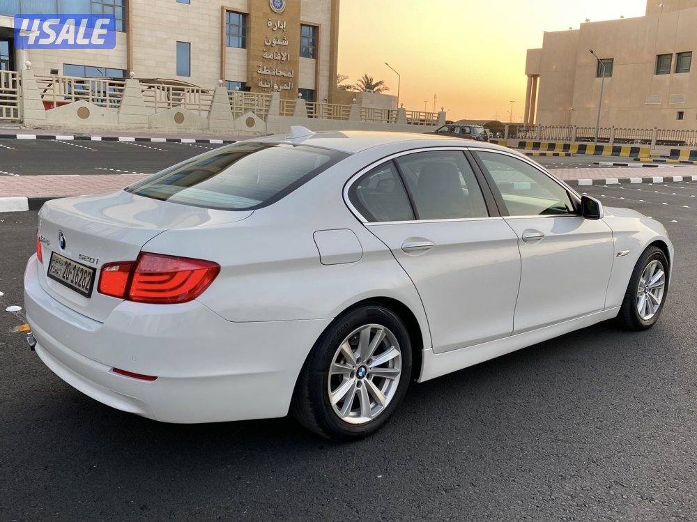 بي ام i520 اعلى فئه 20131