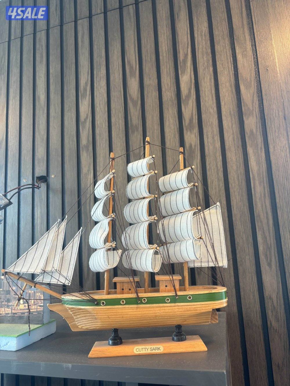 للبيع بيت بصباح السالم شارع واحد ثلاث ادوار0