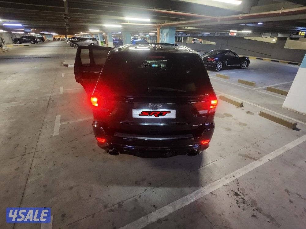 للبيع جيب قراند شروكي SRT اصلي6