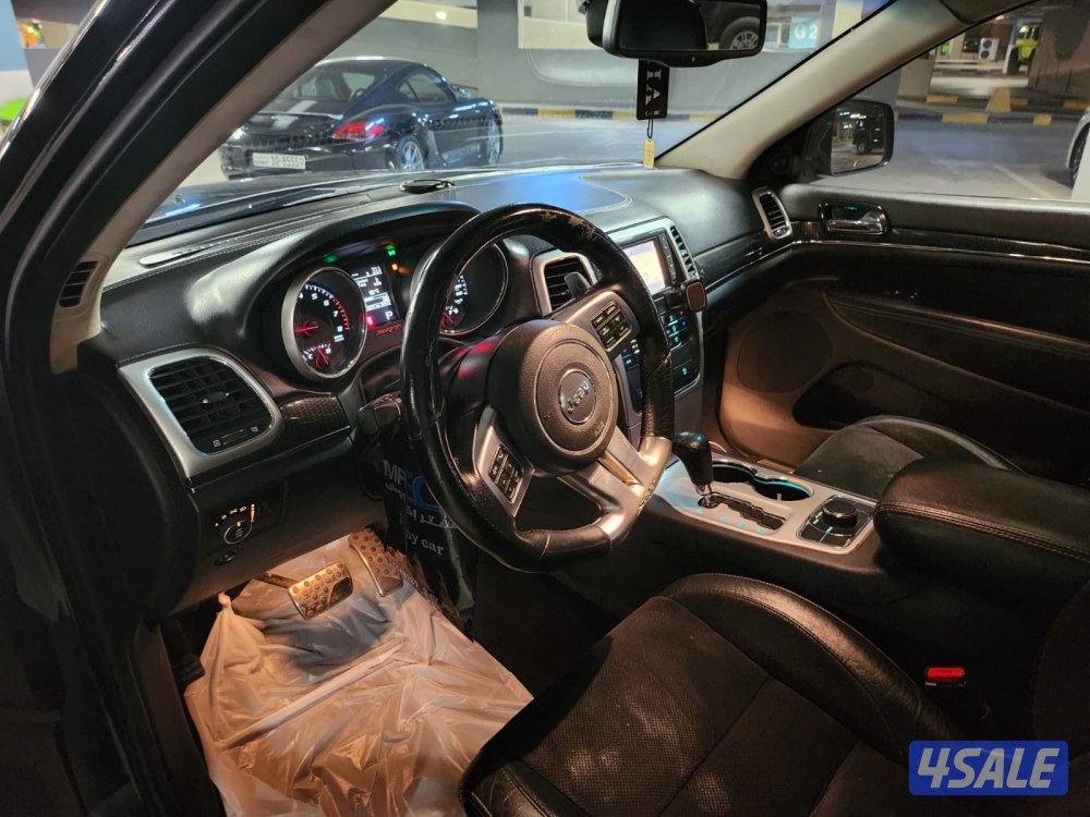 للبيع جيب قراند شروكي SRT اصلي7