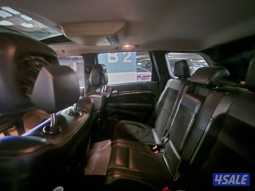 للبيع جيب قراند شروكي SRT اصلي11