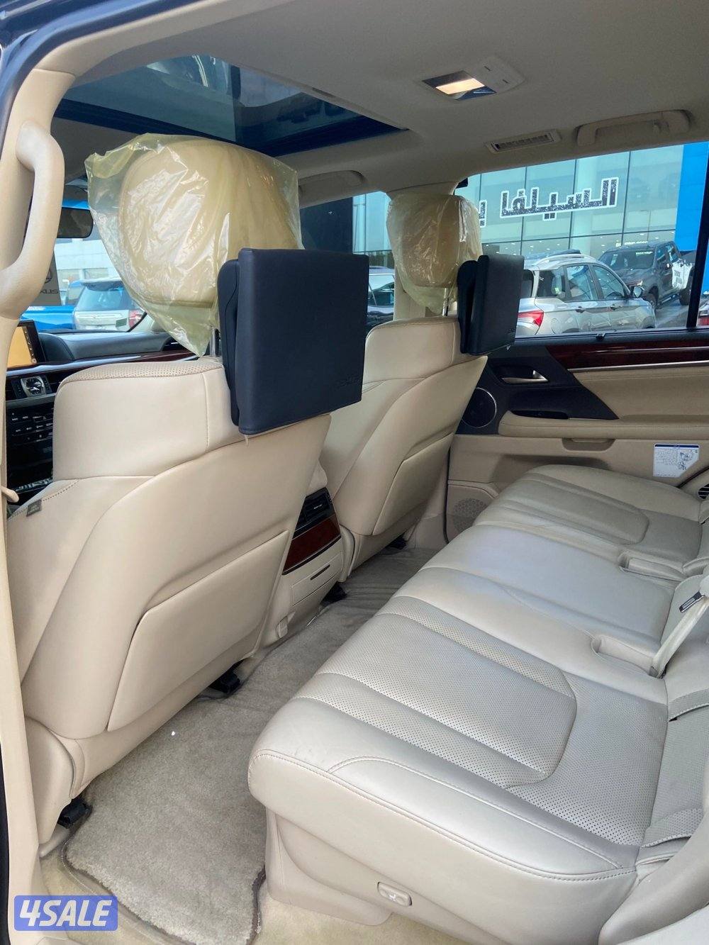 للبيع جيب لكزز موديل ٢٠١٨ ماشي ٢٢٣ شرط الفحص قير مكينه شاص البدي قطعه3