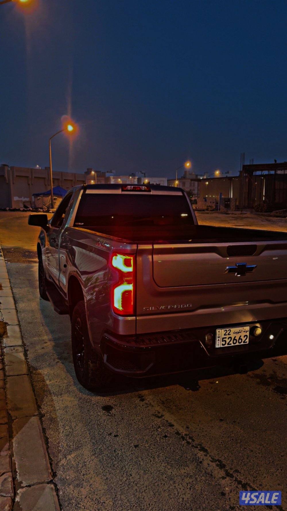 للبيع سلفرادو تريل بوس3