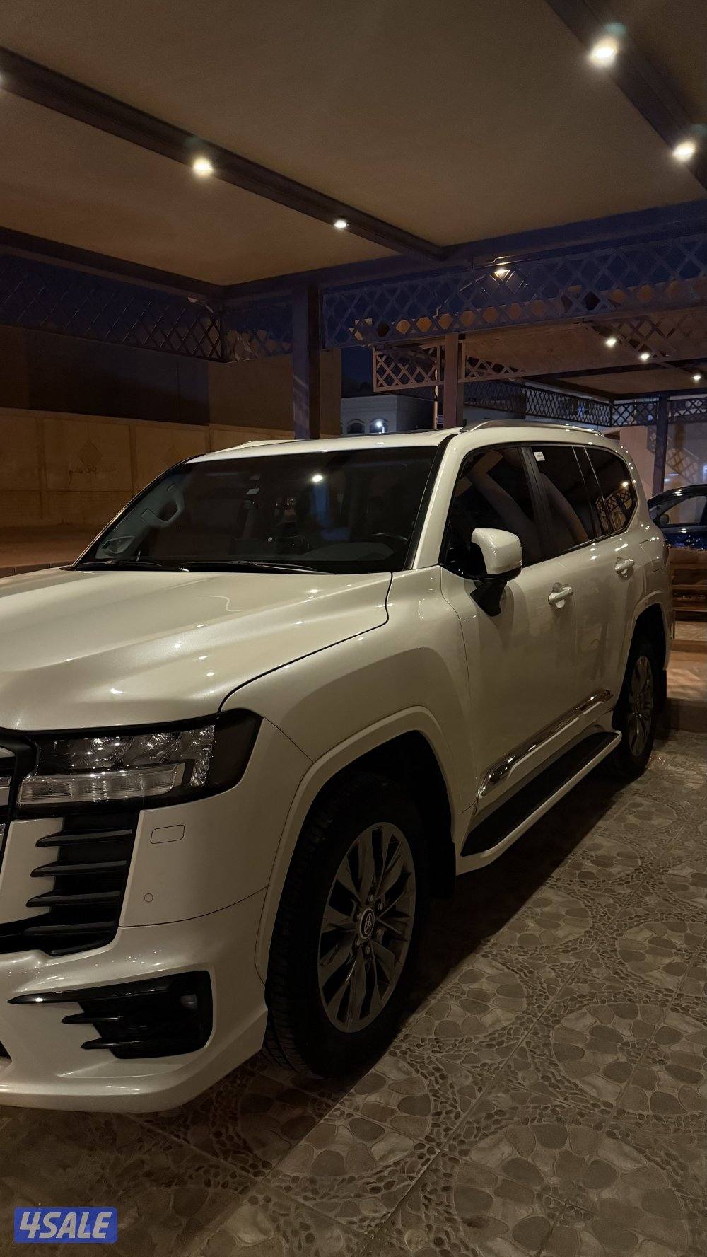 للبيع لاند كروزر ايرو اس تون تيربو2