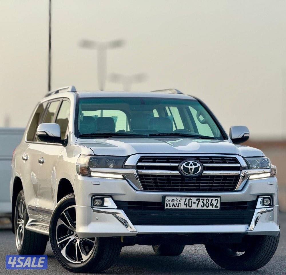 لاندكروزر تورنق 2019 الساير كشنات جلد شرط الفحص1