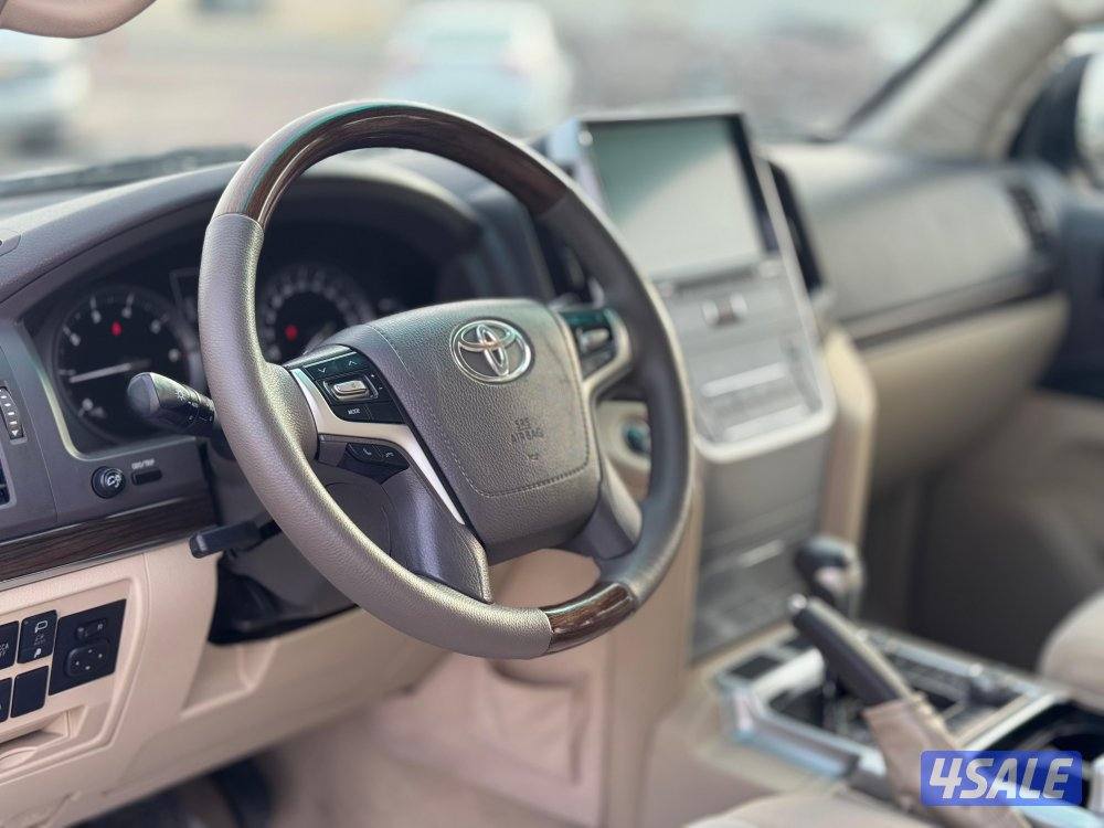 لاندكروزر تورنق 2019 الساير كشنات جلد شرط الفحص3