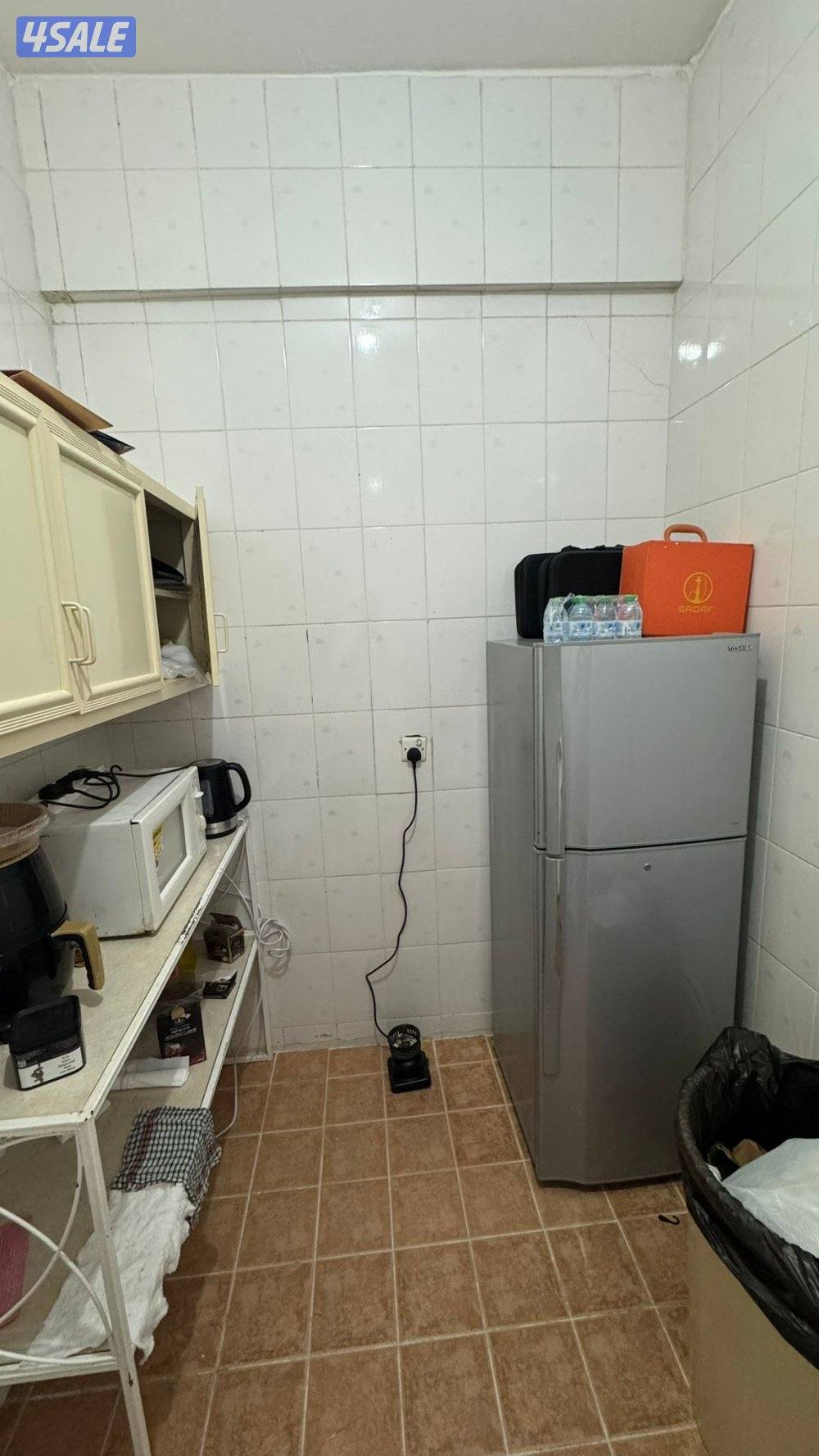 شقق للايجار خلو غرفة وصالة ومطبخ وحمام تشطيب سوبر لوكس يوجد باركنً14