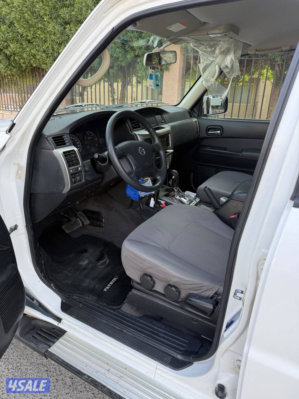 للبيع نيسان سفاري ٢٠١١0