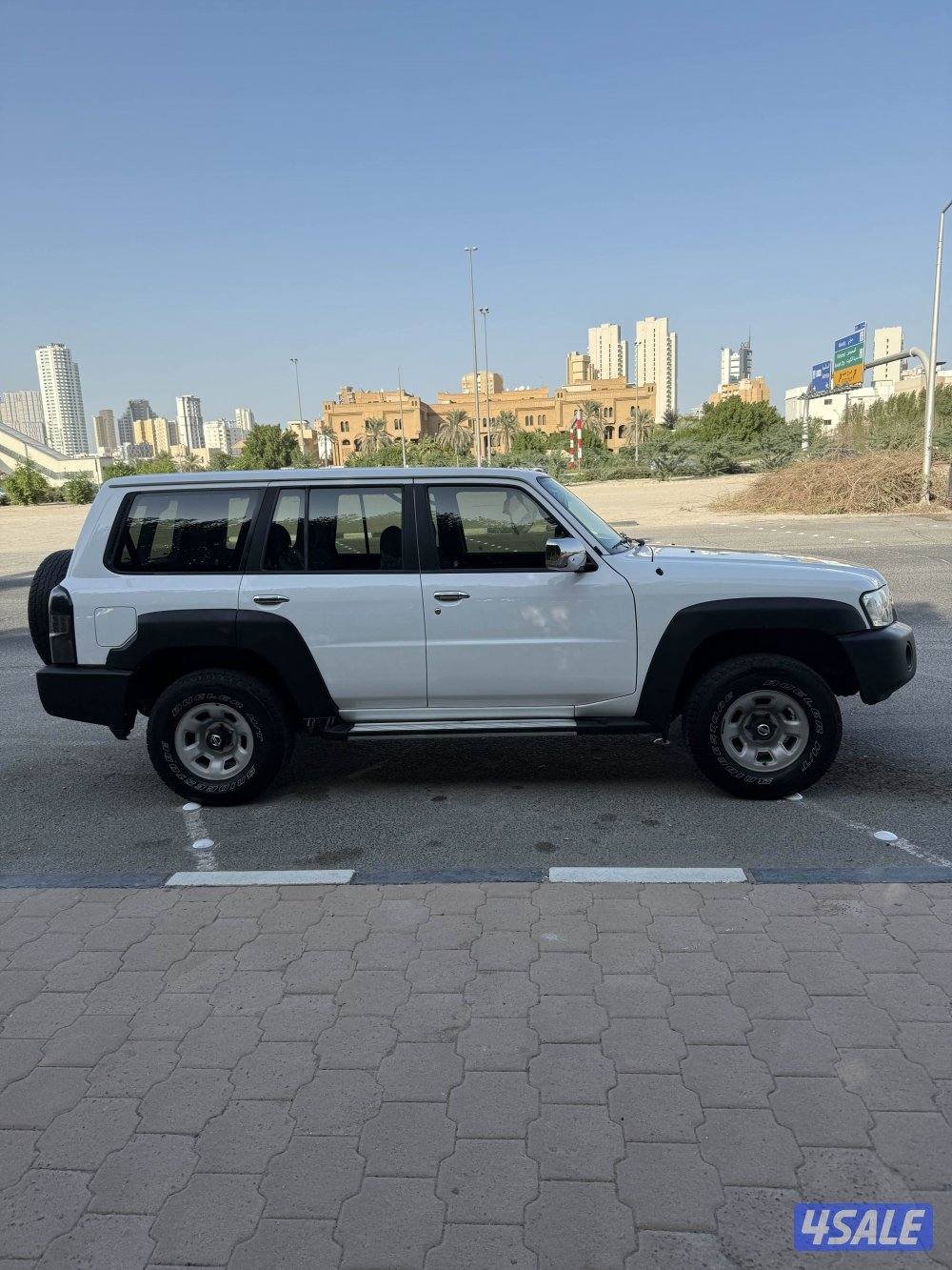 للبيع نيسان سفاري ٢٠١١3