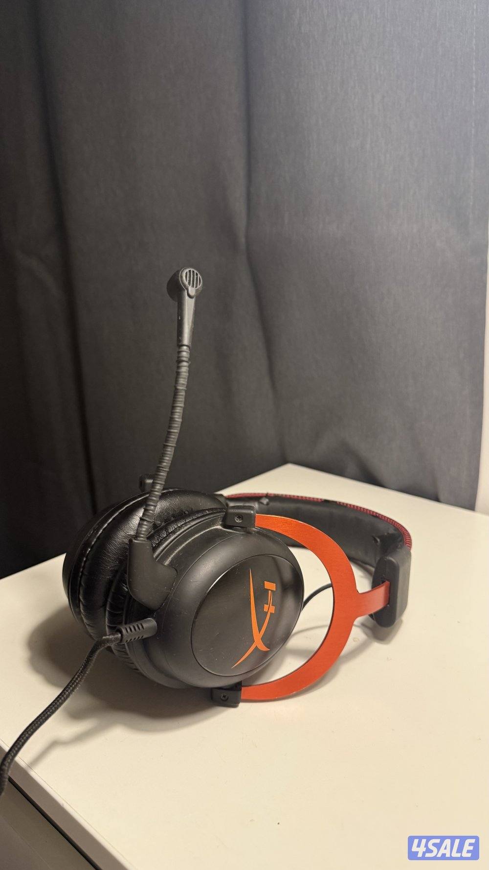 للبيع بي سي مع الاغراض سيت اب كامل نظيف جداً2