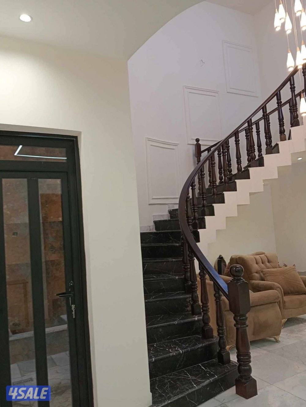 البيك لتنظيف المنازل والمباني والسجاد وجلي الرخام والارضيات1