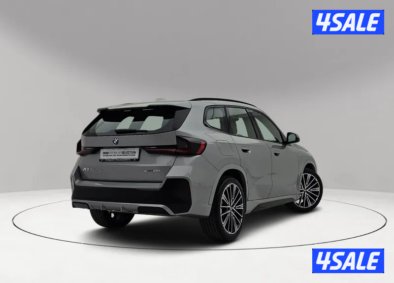 BMW X1 xDrive 20i M Sport Pack1