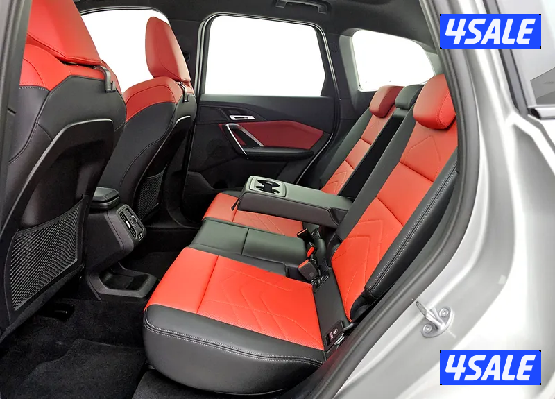 BMW X1 xDrive 20i M Sport Pack10