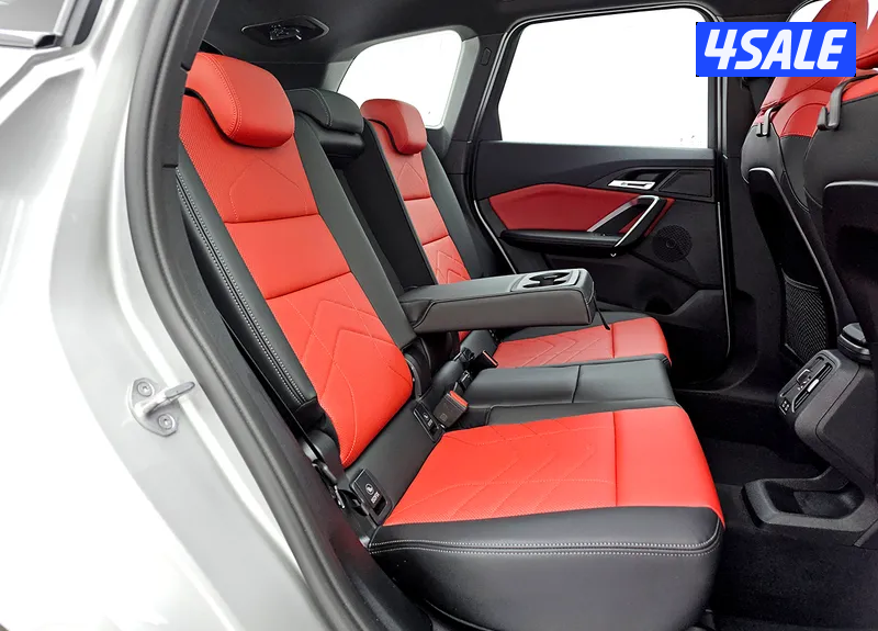 BMW X1 xDrive 20i M Sport Pack11