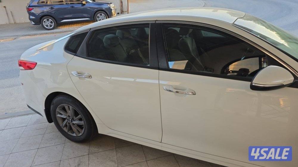 للبيع kia ابوتيما2