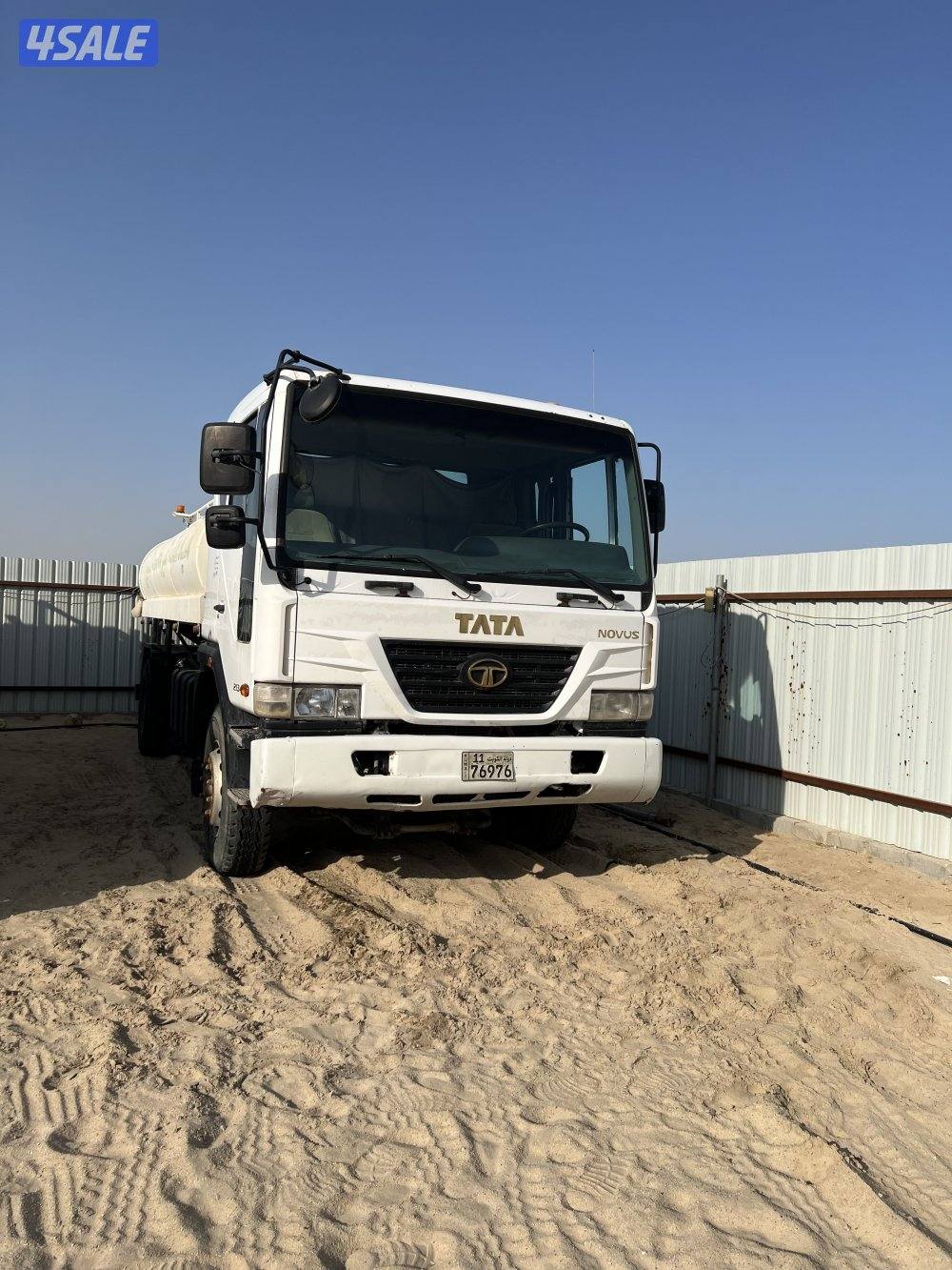 تنكر تاتا حمولة 3000 موديل 20122
