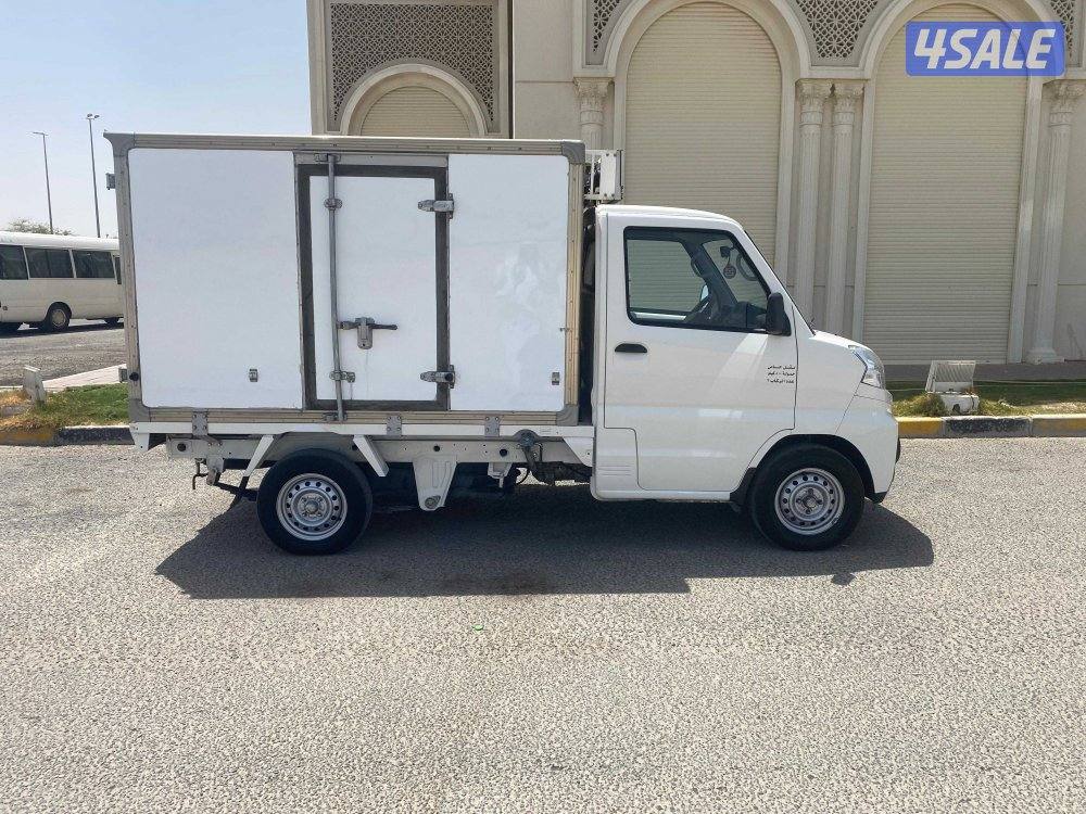 2022 Freezer CMC Veryca Pickup6