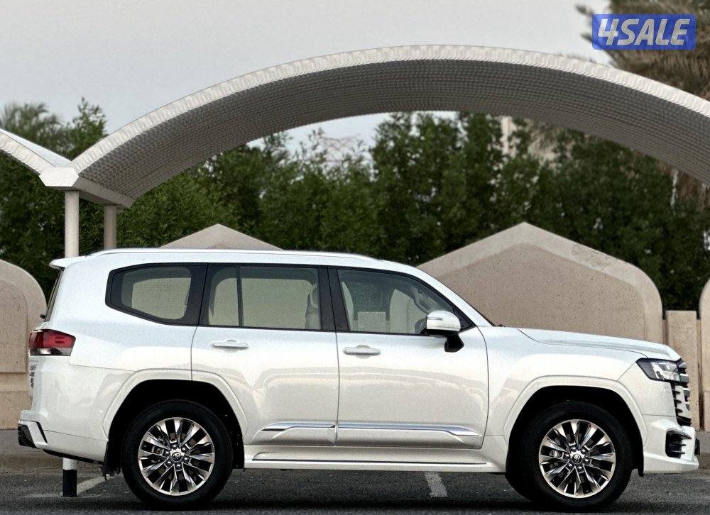 معرض القمة🚩3