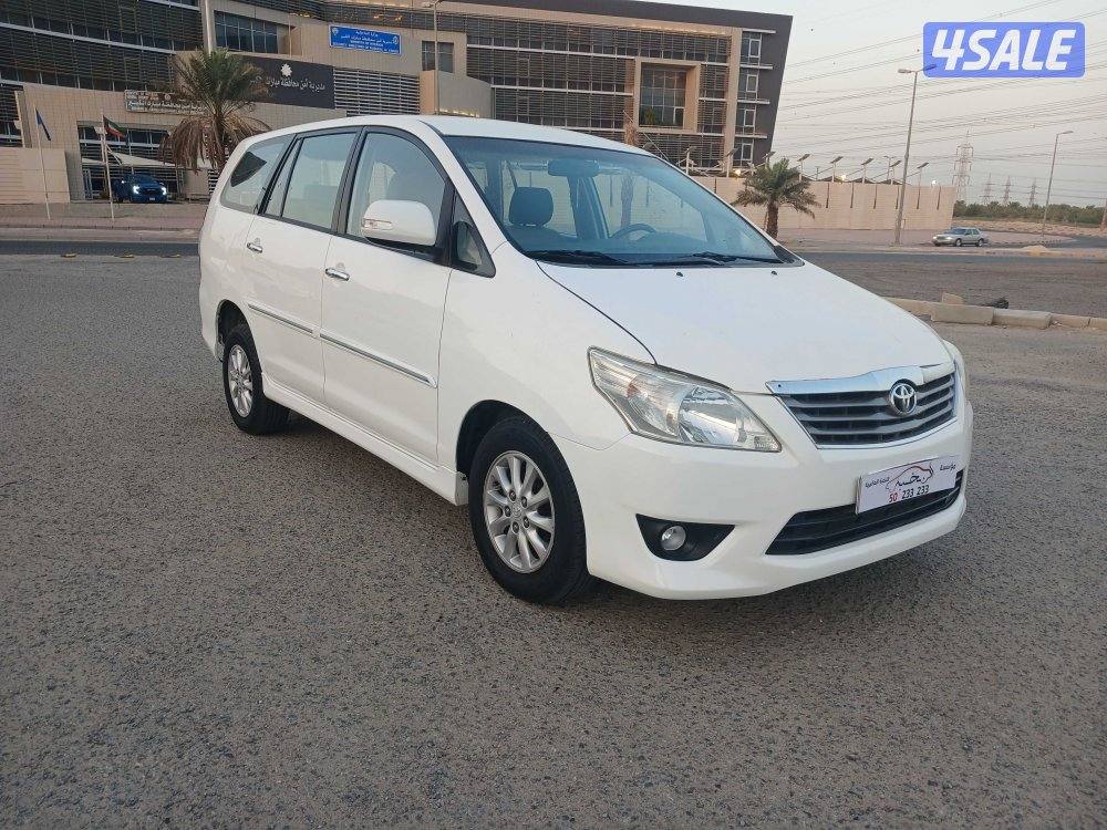 تويوتا انوفا موديل 2012 الساير0