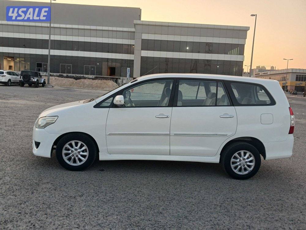 تويوتا انوفا موديل 2012 الساير2