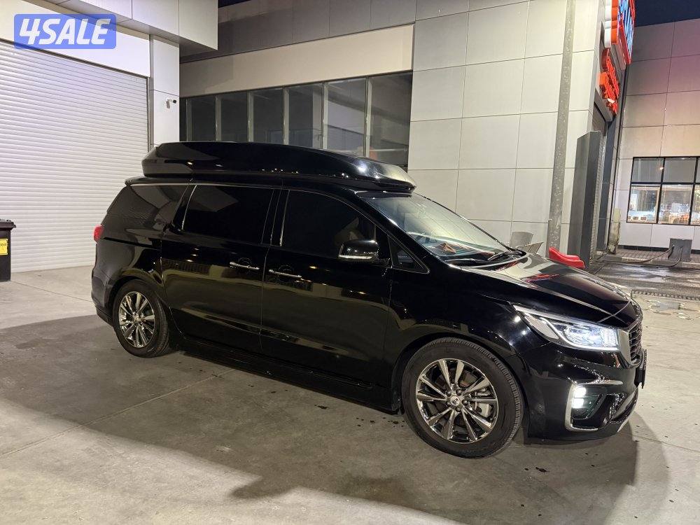 للبيع كيا كرنفال. هاي لموزين2