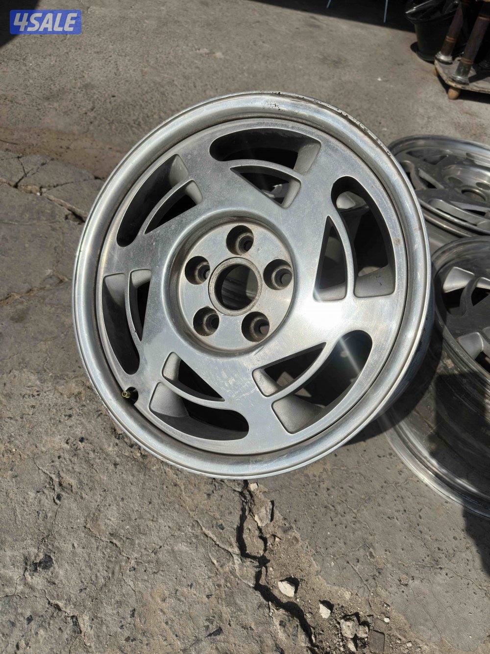 بيع رنقات كورفت C4/ZR1 اصلي /رنقين كورفت قراند سبورت0