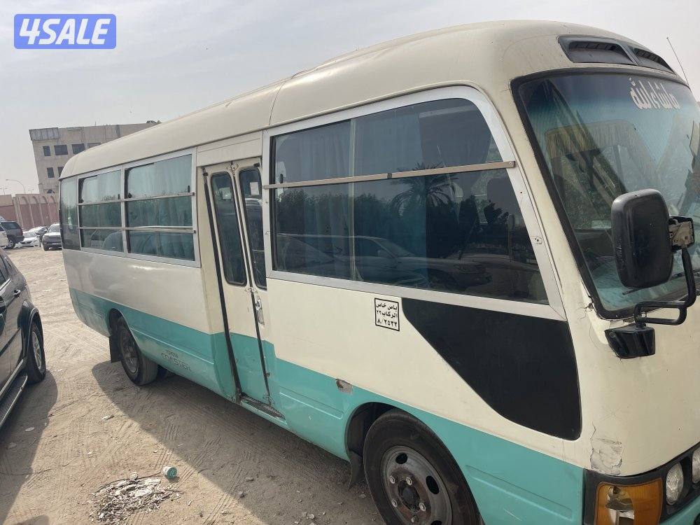 للبيع باص كوستر ٢٠٠١ موديل0