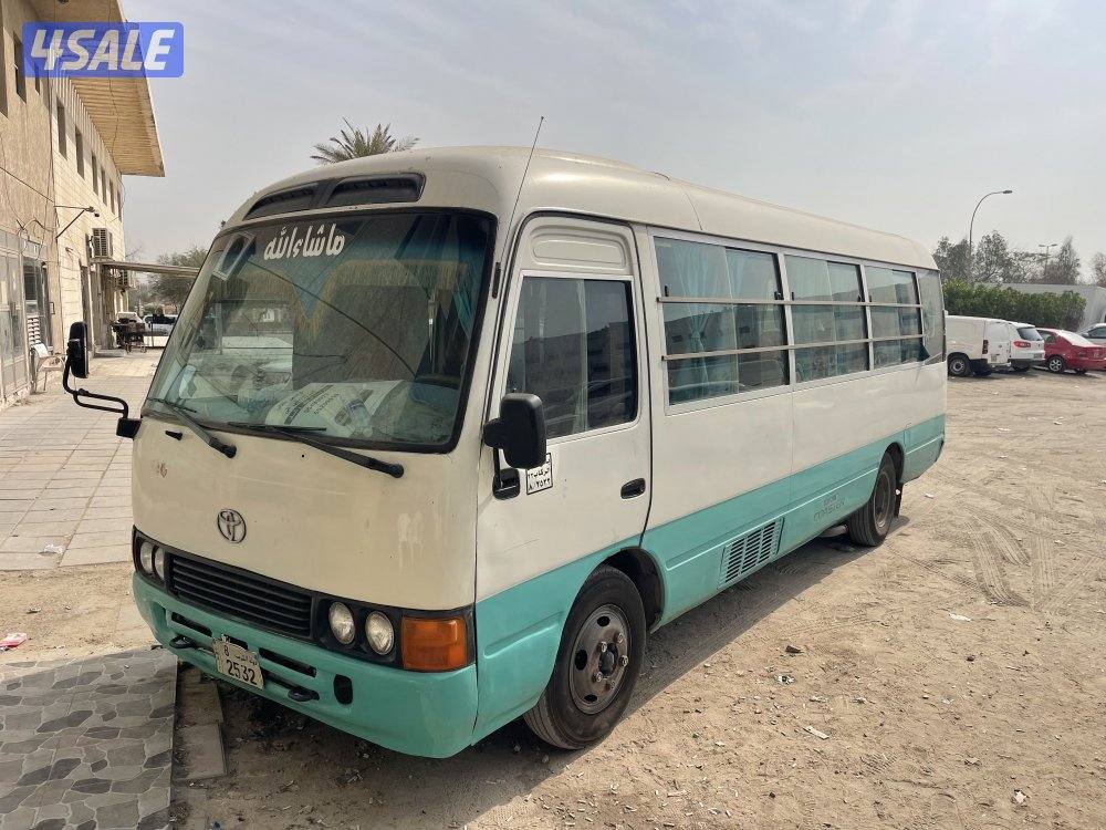 للبيع باص كوستر ٢٠٠١ موديل1