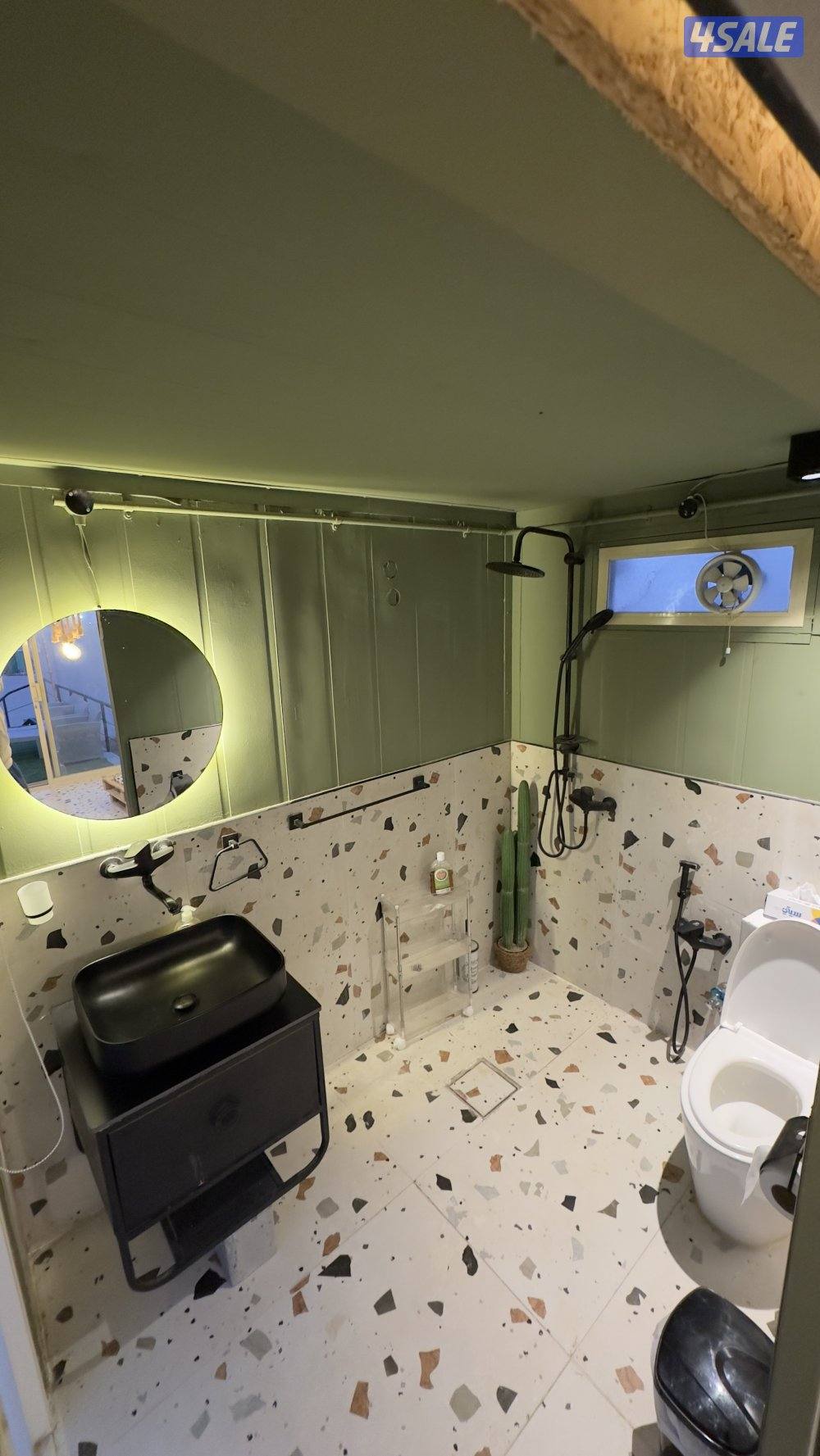 للبيع عدد 2 شاليهات متنقله (كونتينرات) مع اغراض المخيم5