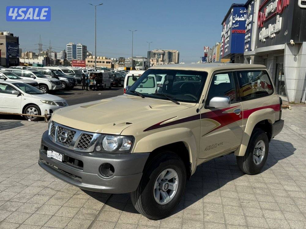 للبيع سفاري موديل ٢٠١٢ ماشي ٣٠٠ شرط الفحص2